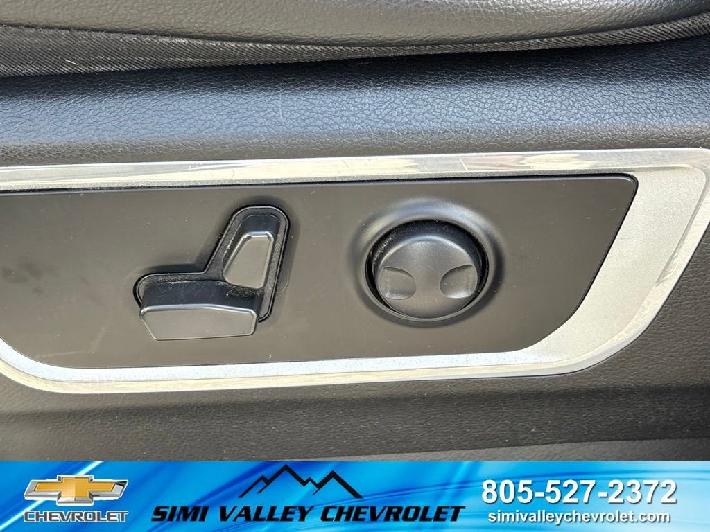 2022 RAM 1500 Laramie Crew Cab 4x4 5'7" Box