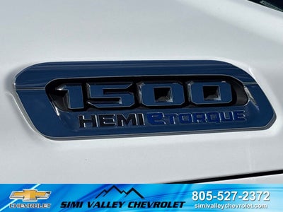 2022 RAM 1500 Laramie Crew Cab 4x4 5'7" Box