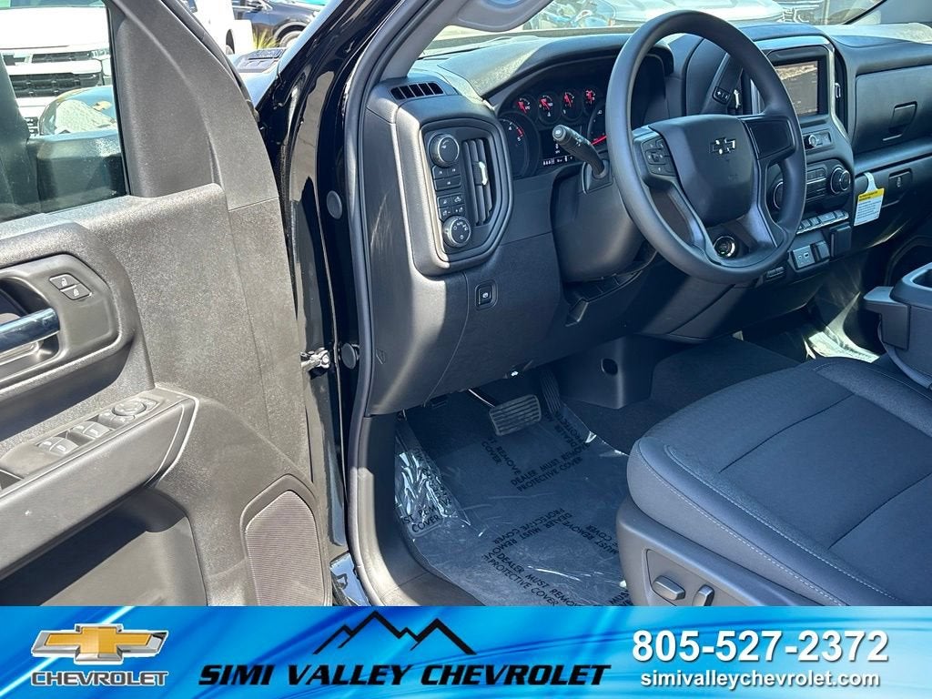 2026 Chevrolet Silverado 2500 HD Custom - Photo 11