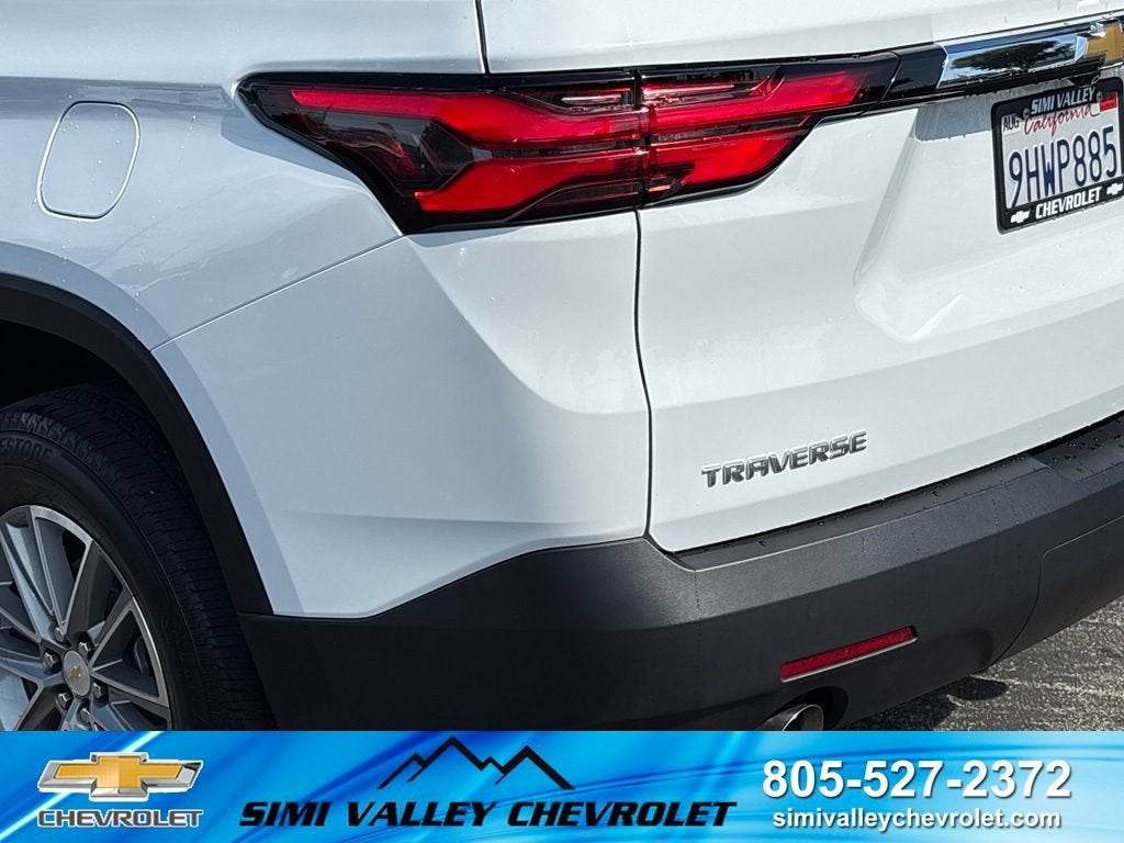 2023 Chevrolet Traverse LT Cloth