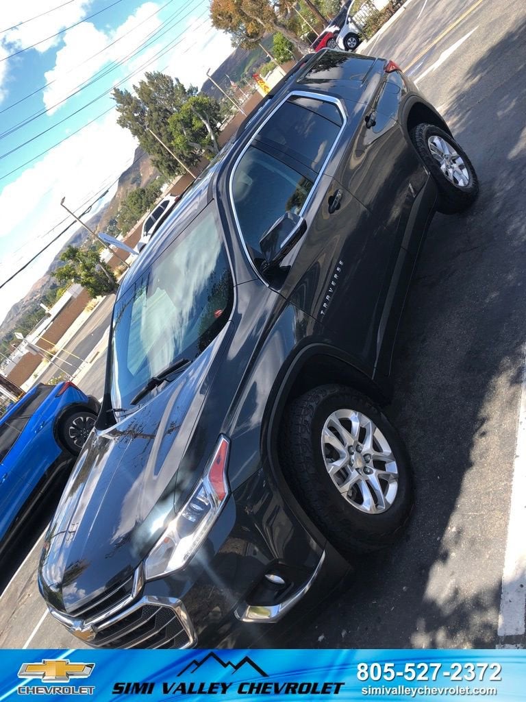 2020 Chevrolet Traverse LT Cloth