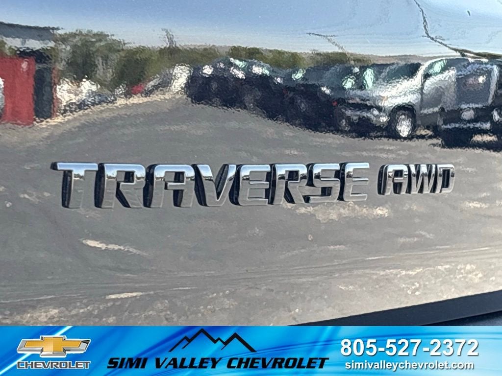 2023 Chevrolet Traverse LT Cloth