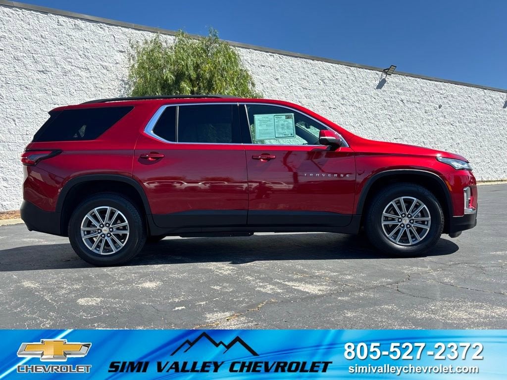 2023 Chevrolet Traverse LT Cloth