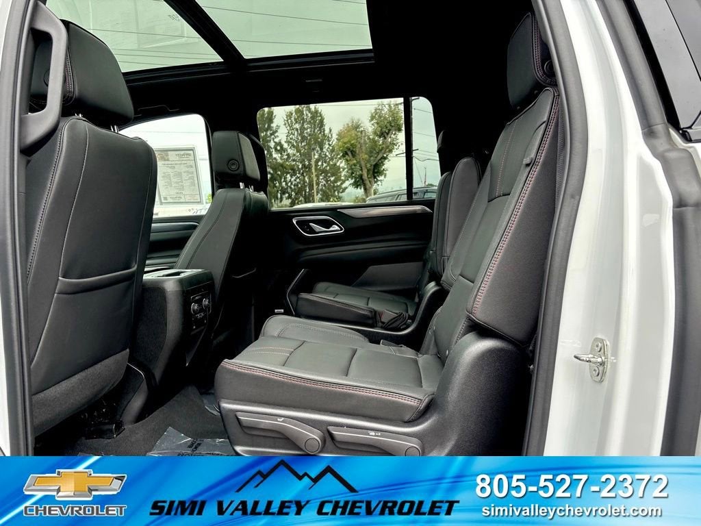 2023 Chevrolet Suburban RST
