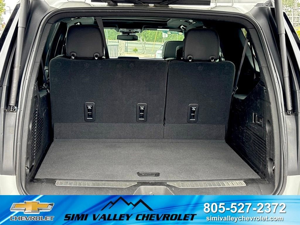 2023 Chevrolet Suburban RST