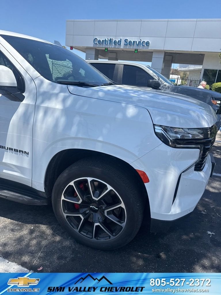 2023 Chevrolet Suburban RST