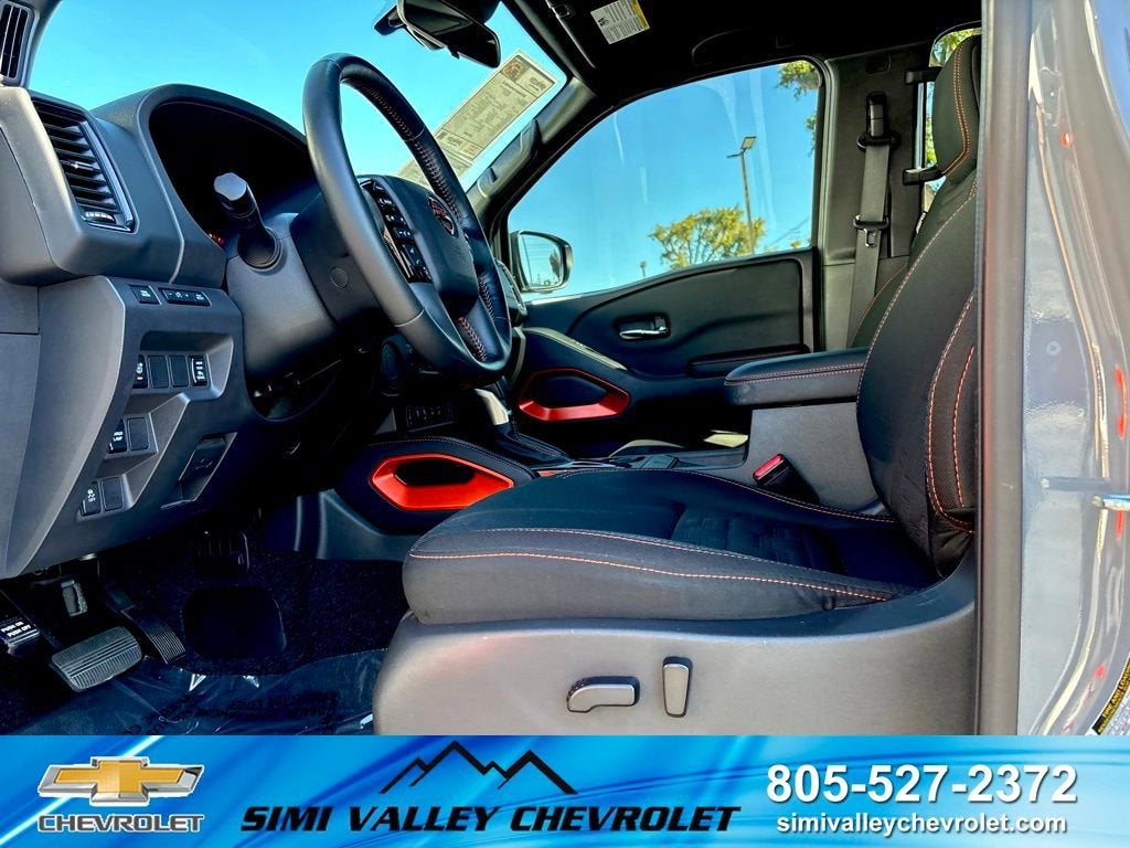 2023 Nissan Frontier Crew Cab PRO-X 4x2