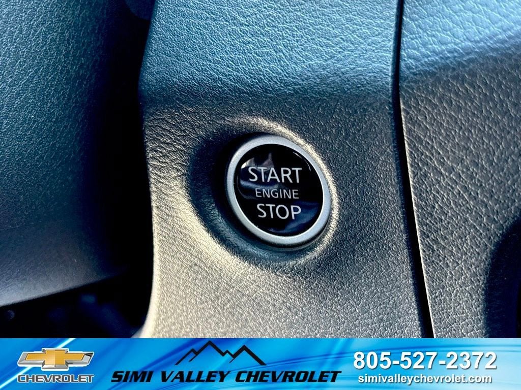 2023 Nissan Frontier Crew Cab PRO-X 4x2