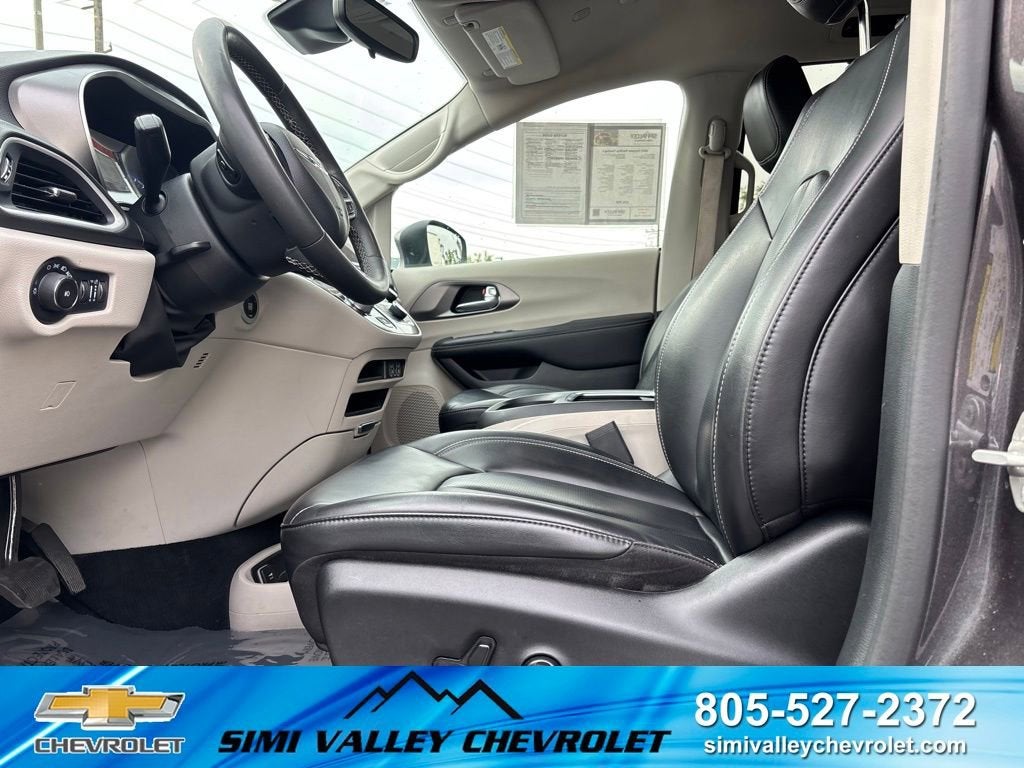 2023 Chrysler Pacifica Touring L