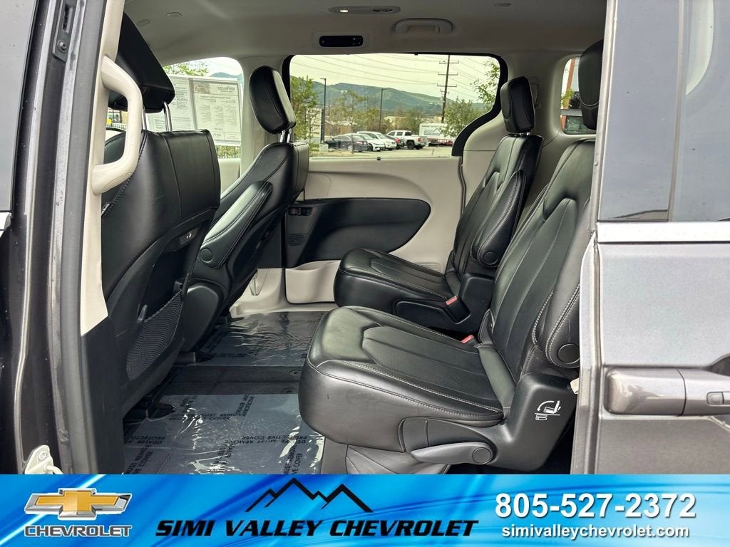 2023 Chrysler Pacifica Touring L