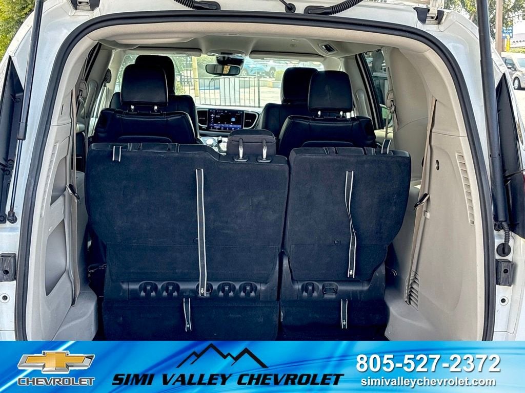 2022 Chrysler Pacifica Touring L