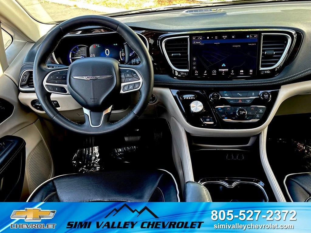 2023 Chrysler Pacifica Hybrid Limited