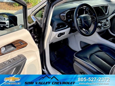 2023 Chrysler Pacifica Hybrid Limited