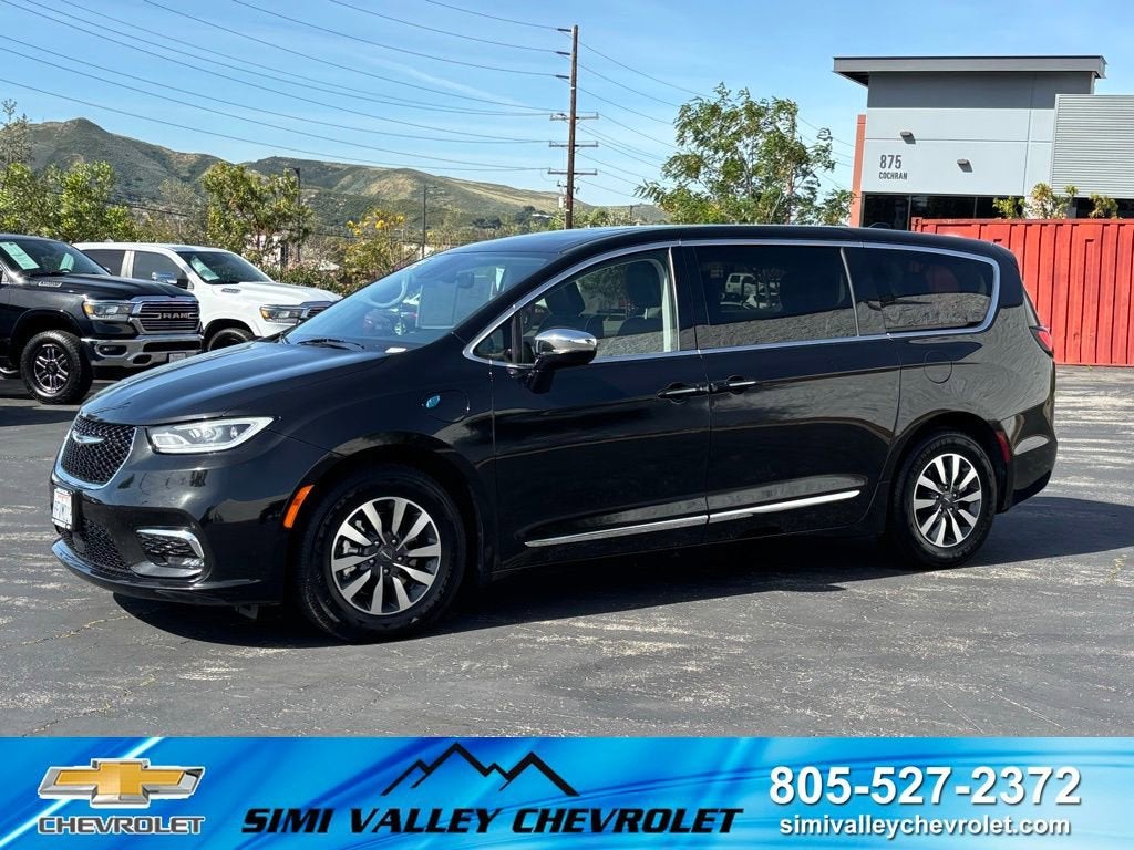 2023 Chrysler Pacifica Hybrid Limited