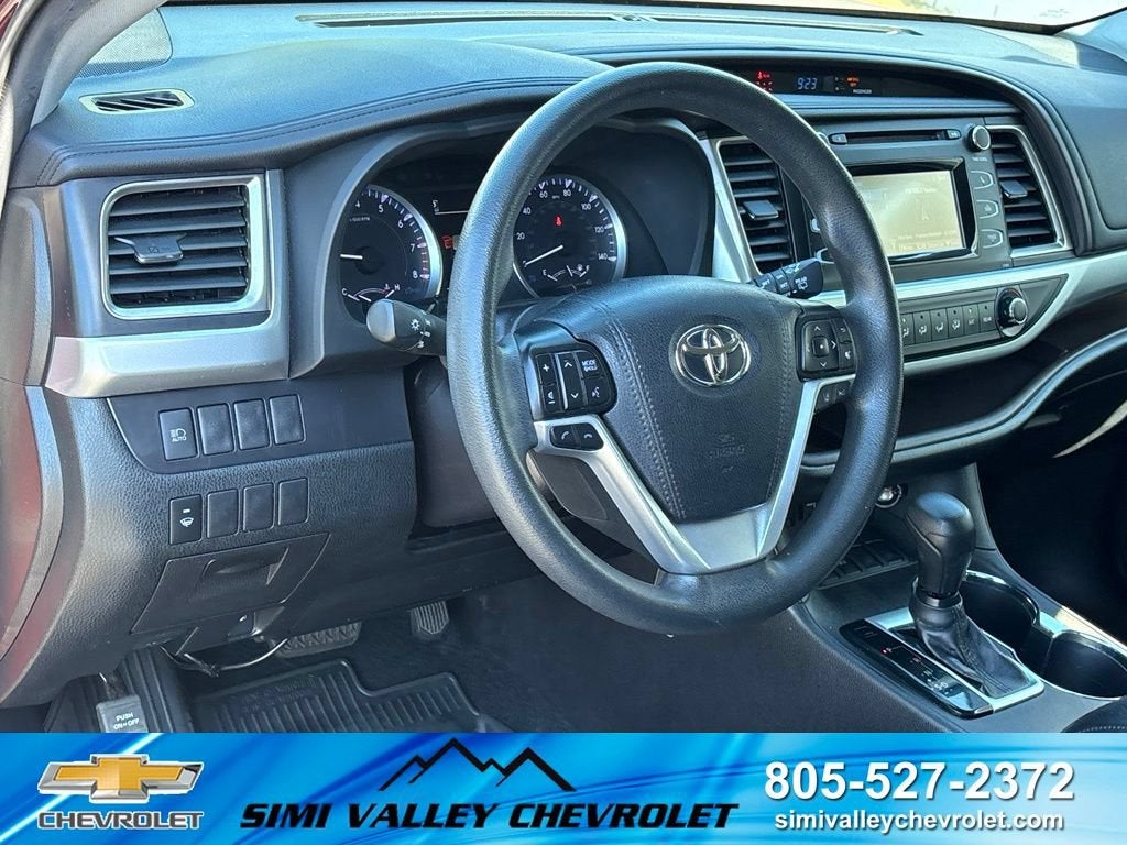 2019 Toyota Highlander LE