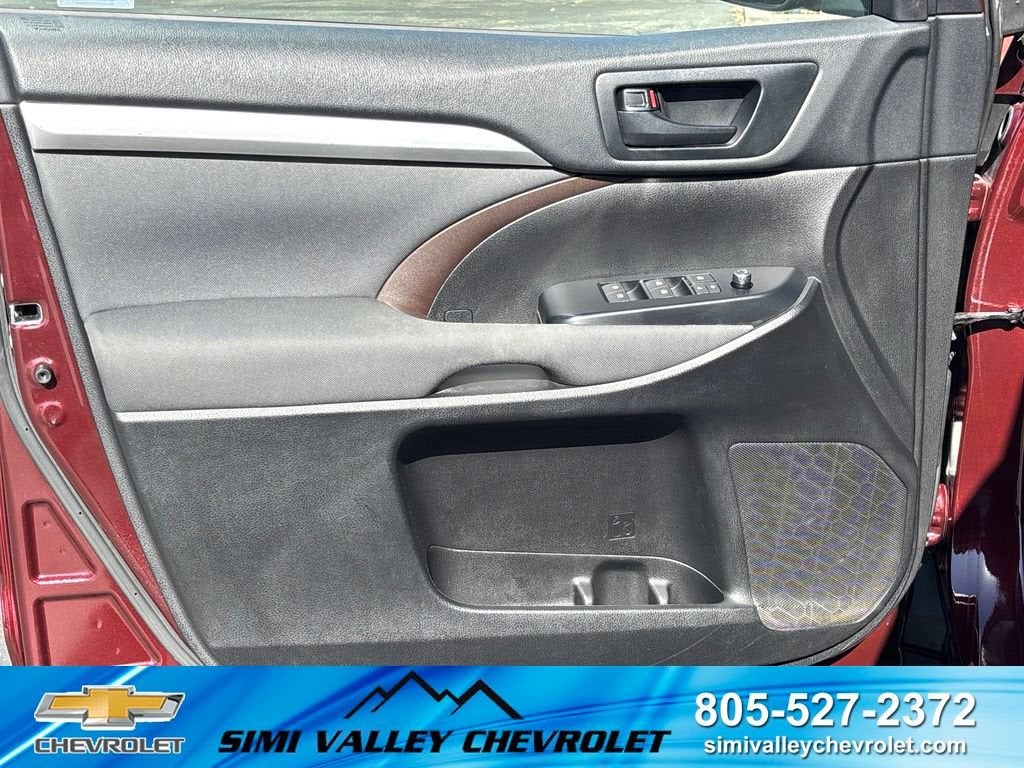2019 Toyota Highlander LE