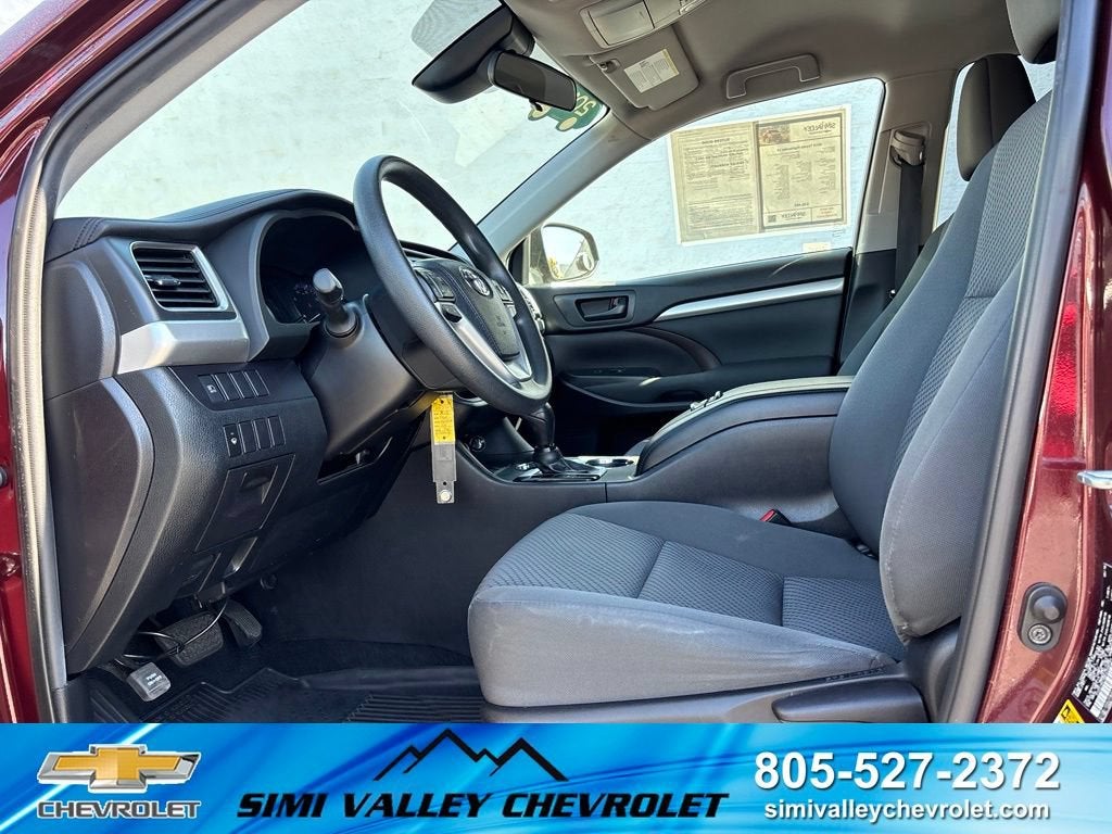 2019 Toyota Highlander LE