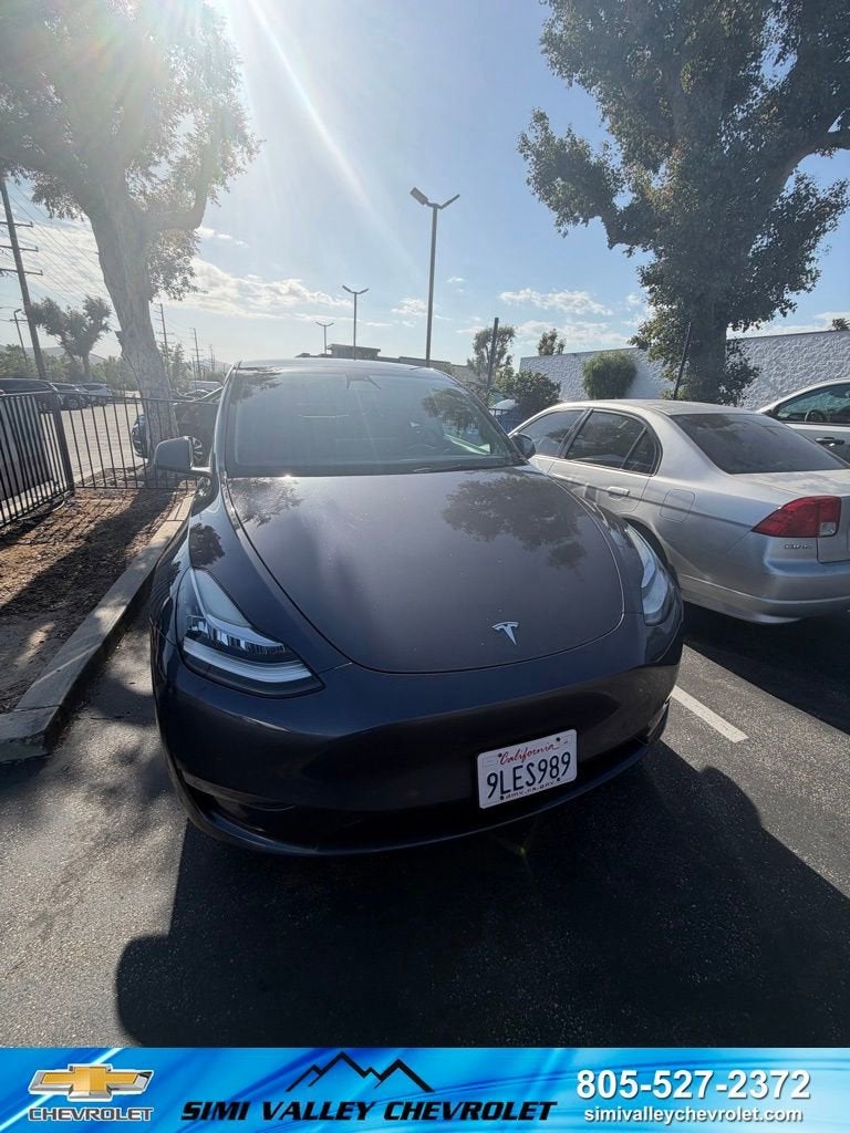2022 Tesla Model Y Long Range Dual Motor All-Wheel Drive