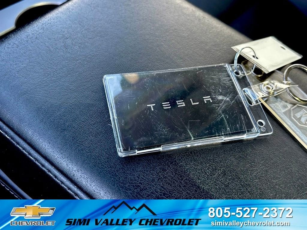2022 Tesla Model Y Long Range Dual Motor All-Wheel Drive