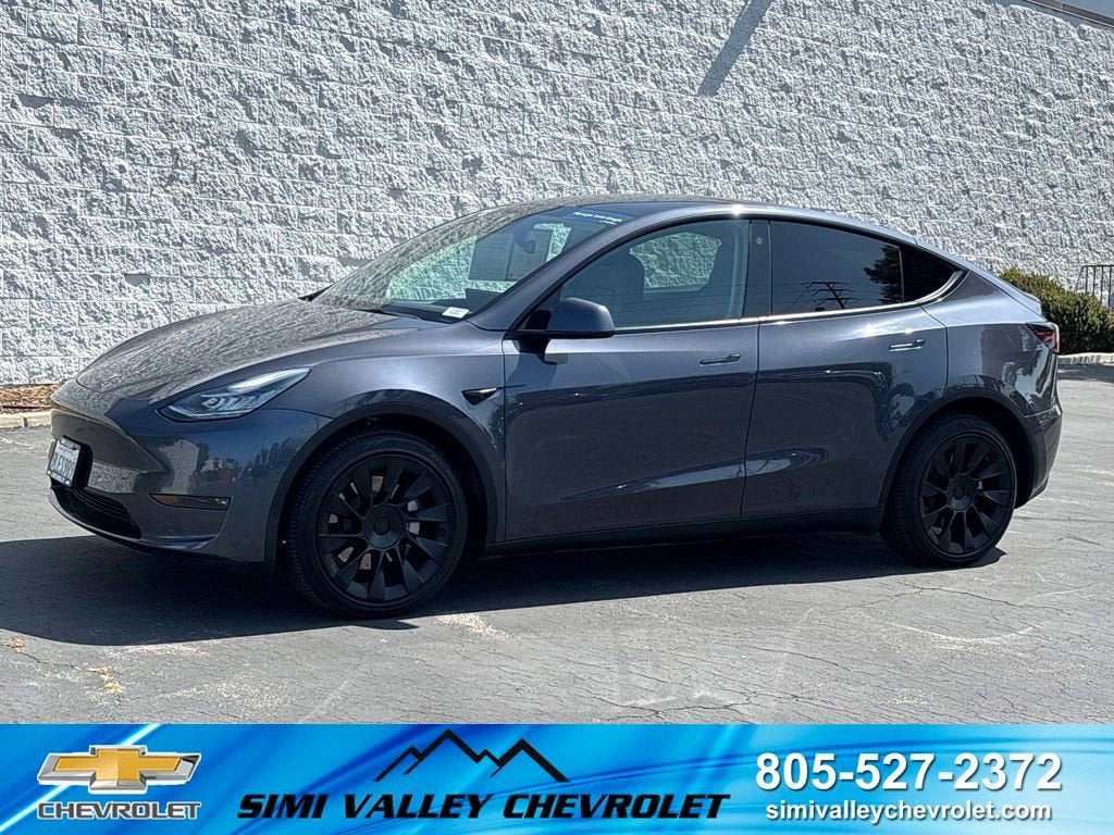 2022 Tesla Model Y Long Range Dual Motor All-Wheel Drive