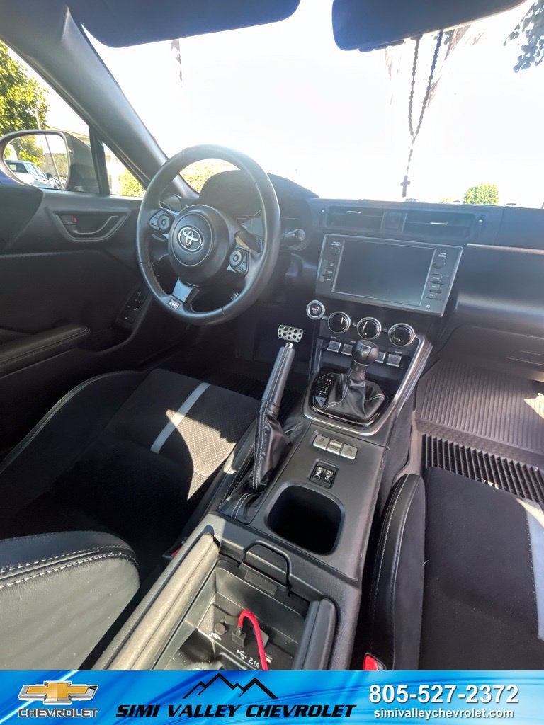 2025 Toyota GR86 Premium