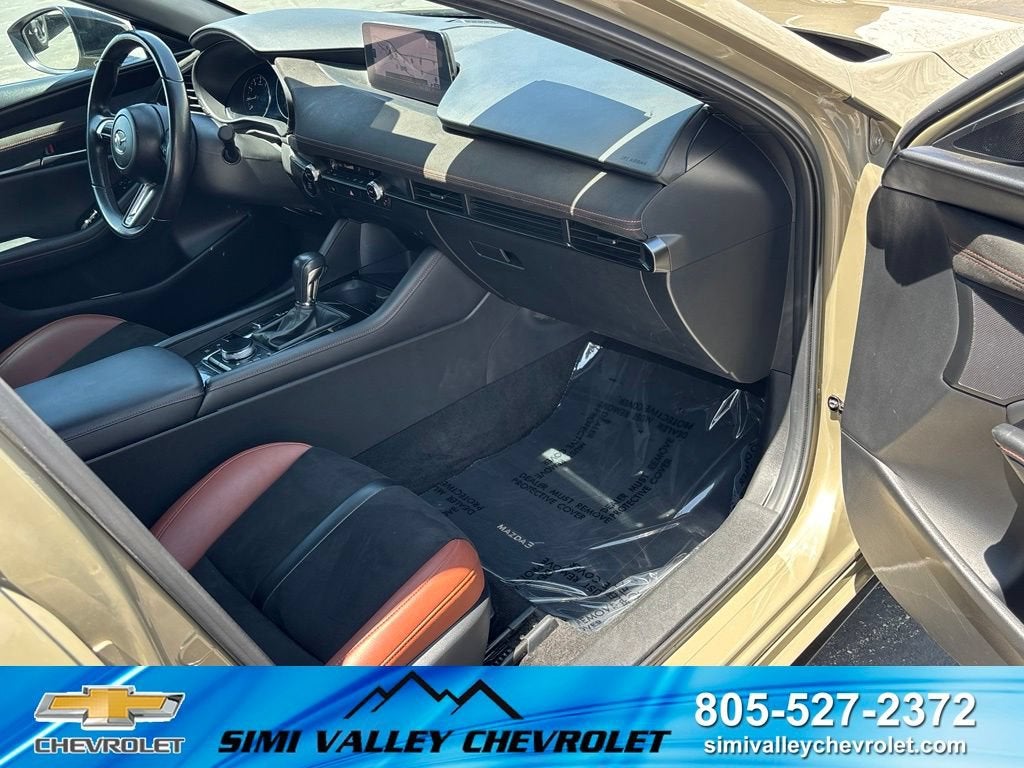 2024 Mazda Mazda3 Hatchback 2.5 Carbon Turbo