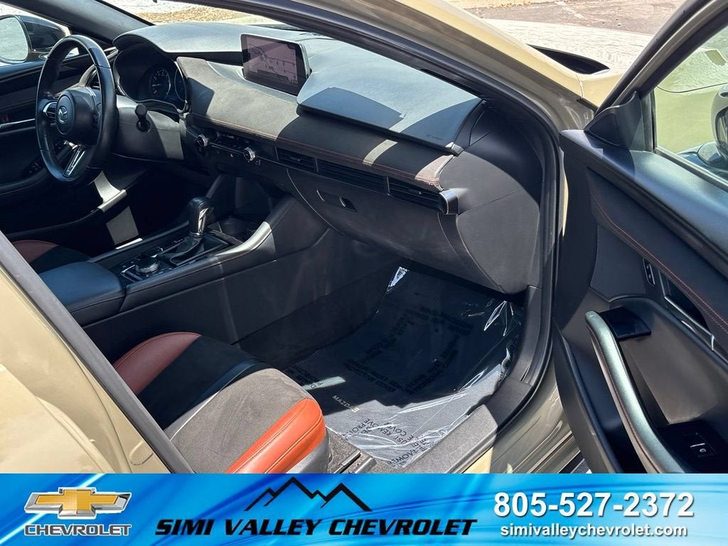 2024 Mazda Mazda3 Hatchback 2.5 Carbon Turbo