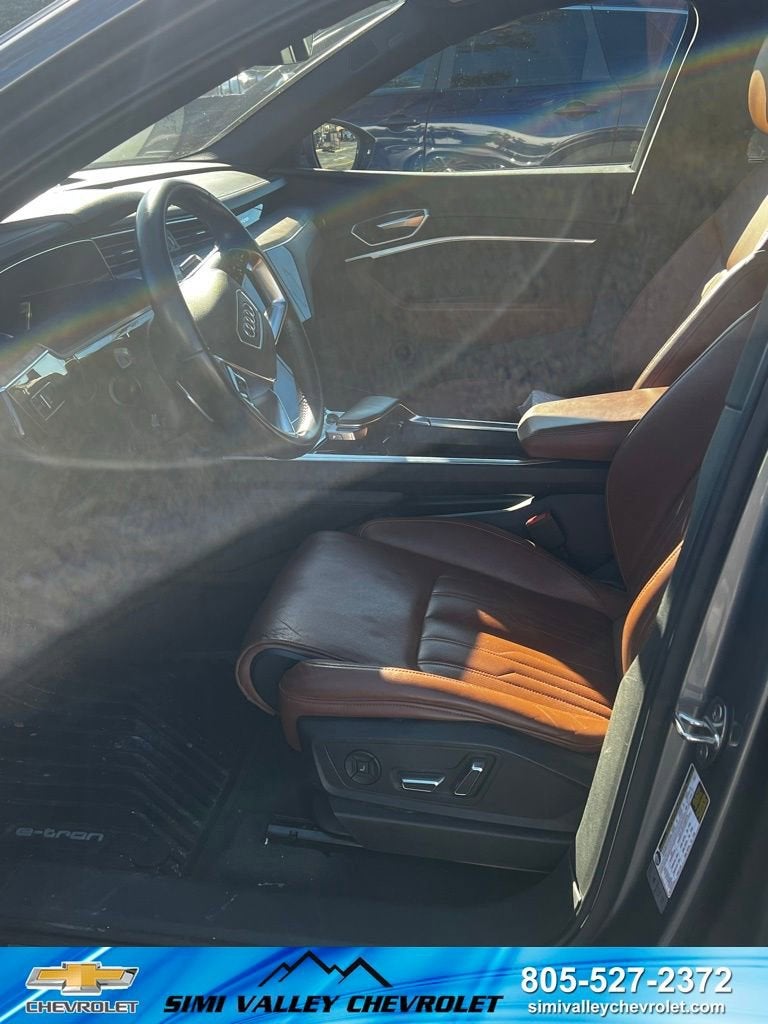 2019 Audi e-tron Premium Plus