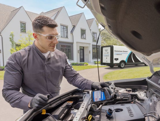 Simi Valley Chevrolet Mobile Service Technician