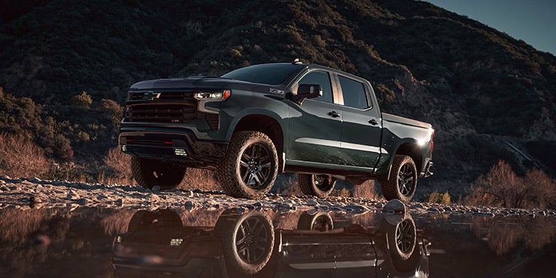 Silverado 1500 Park Near Bank Of River Img